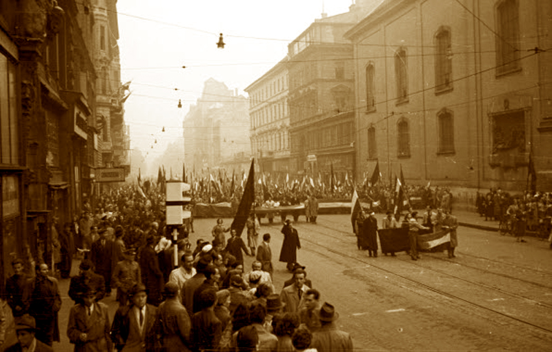 "People march in the streets of Budapest during the Hungarian uprising against communism in 1956. (Nagy Gyula/Fortepan/CC BY-SA 3.0 via Wikimedia Commons.)" - Epoch Times